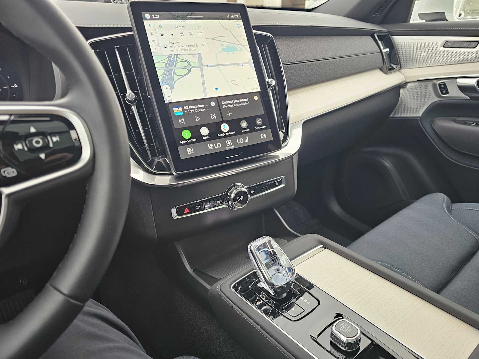 2025 Volvo XC90 Plug-In Hybrid Ultra