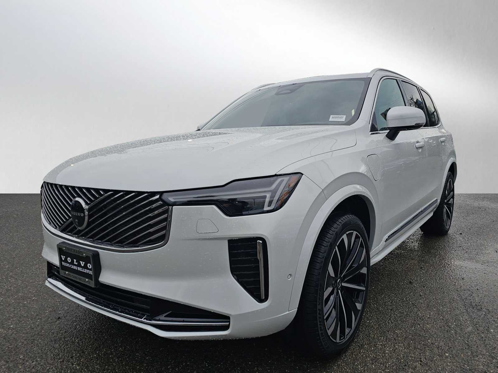 2025 Volvo XC90 Plug-In Hybrid Ultra