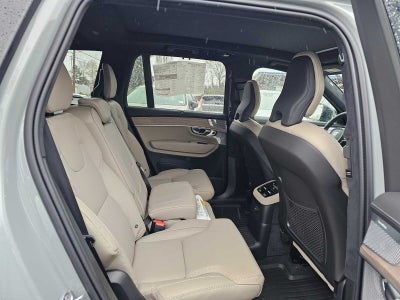 2026 Volvo XC90 Plug-In Hybrid Ultra Dark Theme