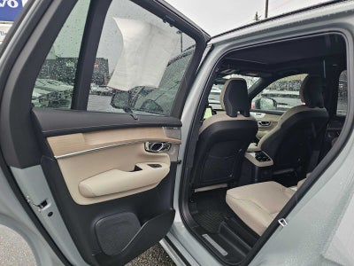 2026 Volvo XC90 Plug-In Hybrid Ultra Dark Theme