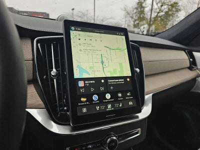 2026 Volvo XC90 Plug-In Hybrid Ultra Dark Theme