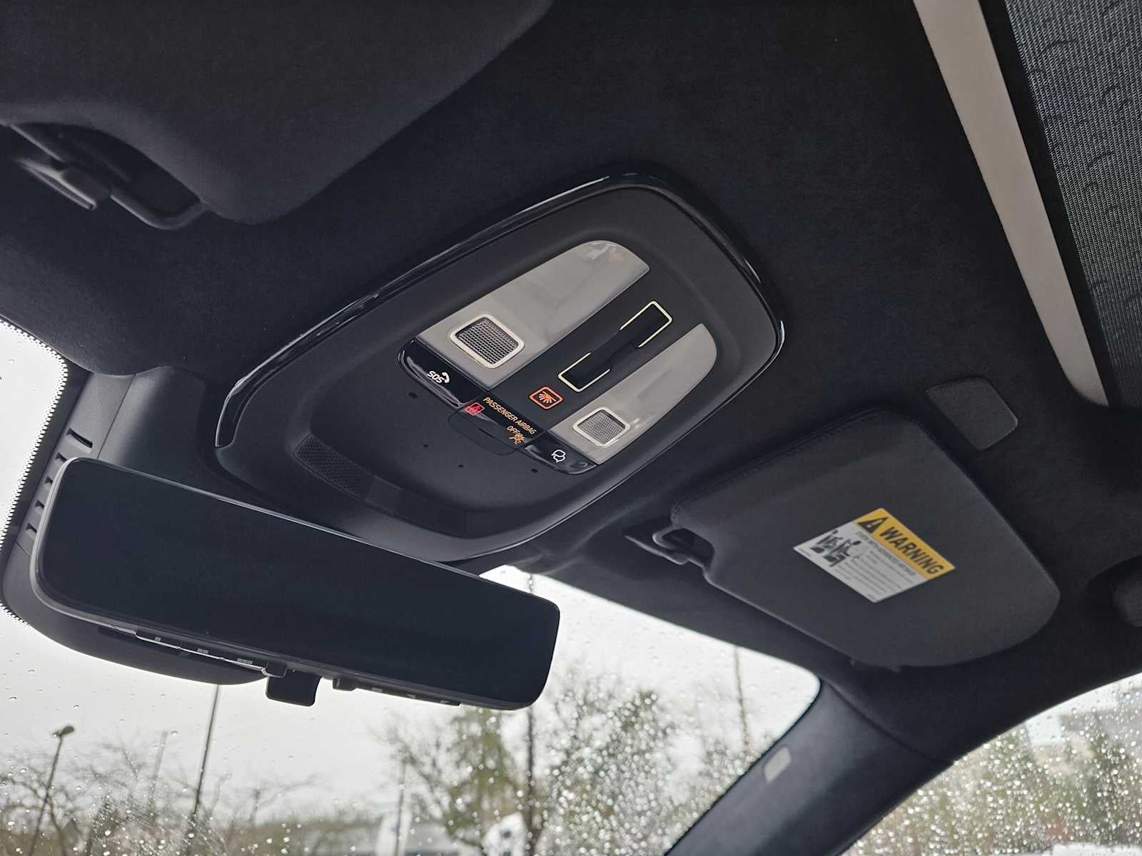 2026 Volvo XC90 Plug-In Hybrid Ultra Dark Theme