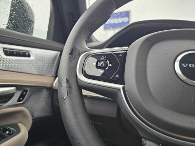 2026 Volvo XC90 Plug-In Hybrid Ultra Dark Theme