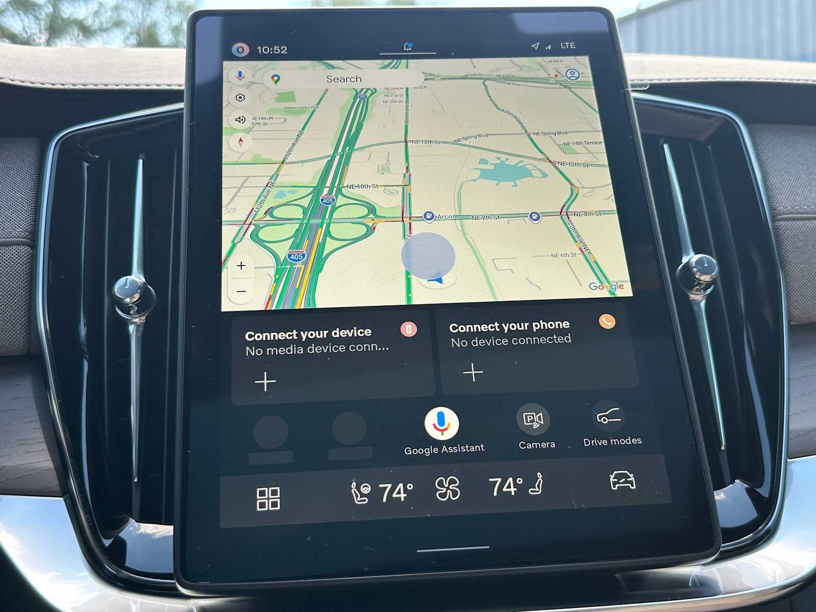 2026 Volvo XC90 Plug-In Hybrid Ultra Dark Theme
