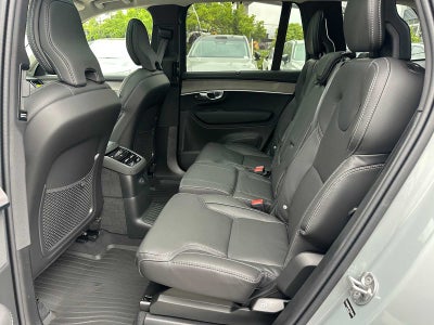 2026 Volvo XC90 Plug-In Hybrid Ultra Dark Theme