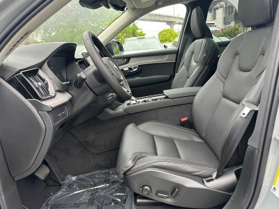 2026 Volvo XC90 Plug-In Hybrid Ultra Dark Theme