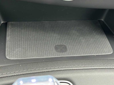 2026 Volvo XC90 Plug-In Hybrid Ultra Dark Theme