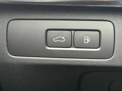 2026 Volvo XC90 Plug-In Hybrid Ultra Dark Theme