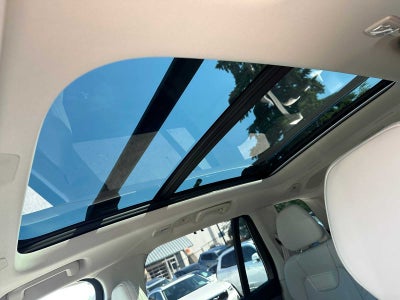 2026 Volvo XC90 Plug-In Hybrid Ultra Dark Theme