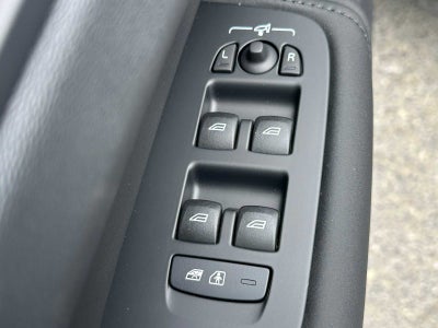 2026 Volvo XC60 Plug-In Hybrid Plus
