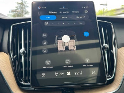 2026 Volvo XC60 Plug-In Hybrid Plus