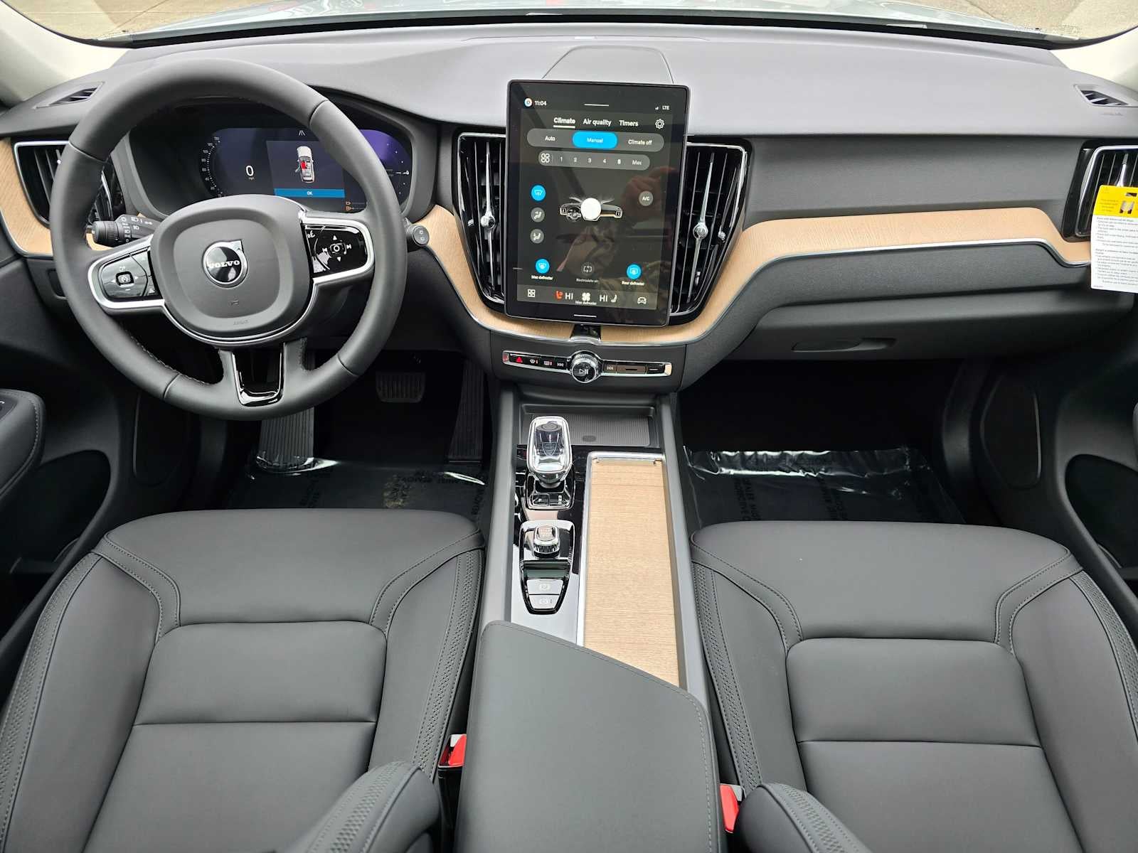 2026 Volvo XC60 Plug-In Hybrid Plus