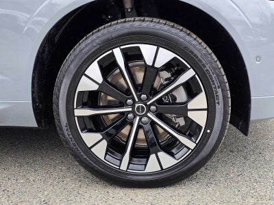 2026 Volvo XC60 Plug-In Hybrid Plus