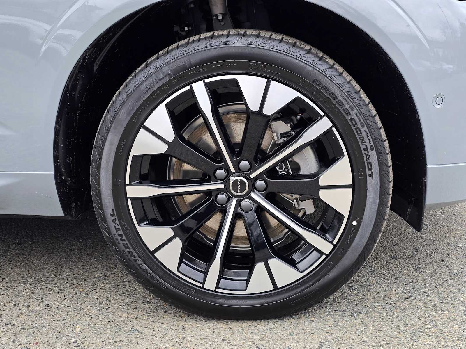 2026 Volvo XC60 Plug-In Hybrid Plus