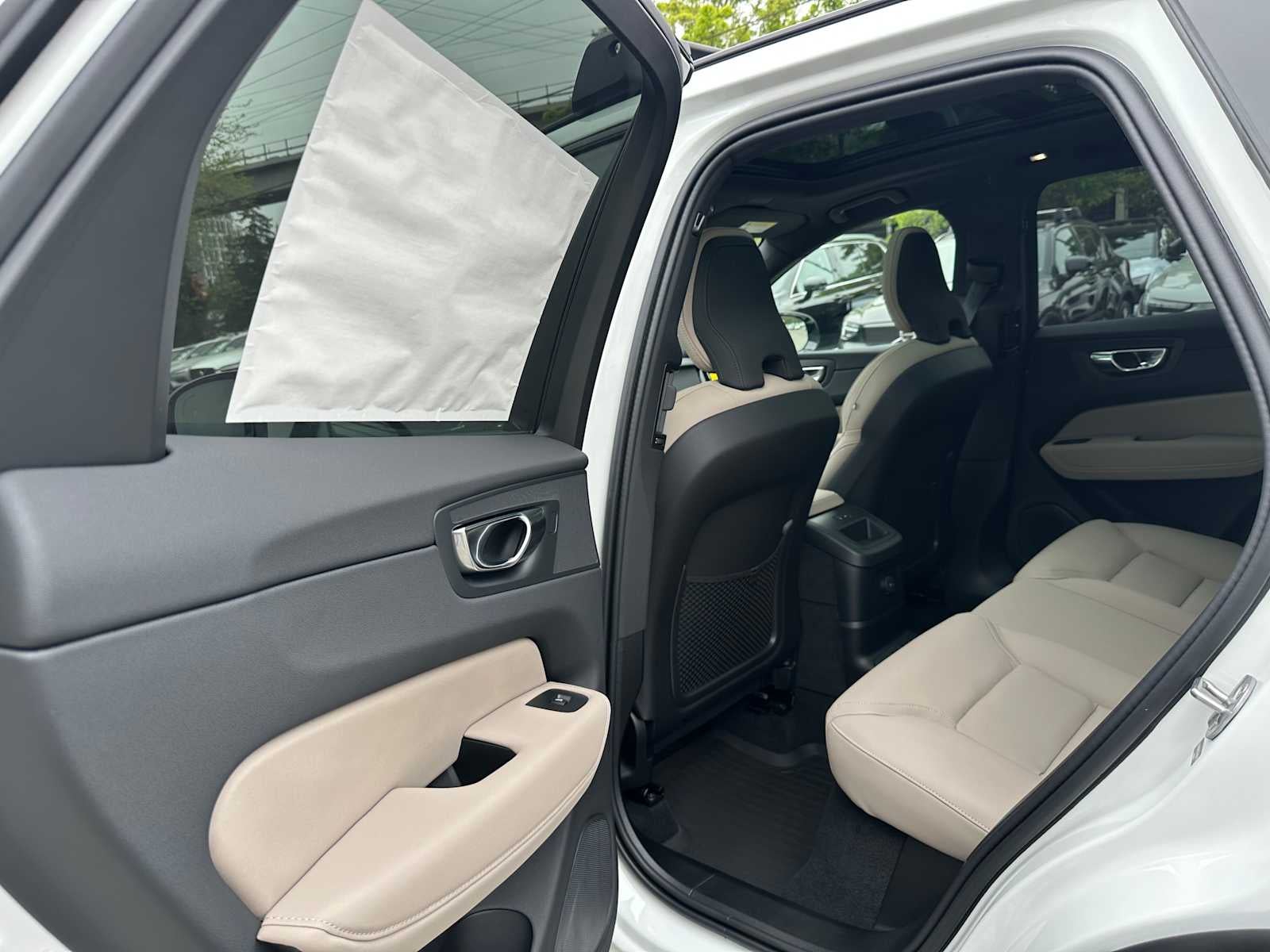 2026 Volvo XC60 Plug-In Hybrid Plus