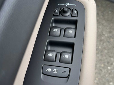 2026 Volvo XC60 Plug-In Hybrid Plus