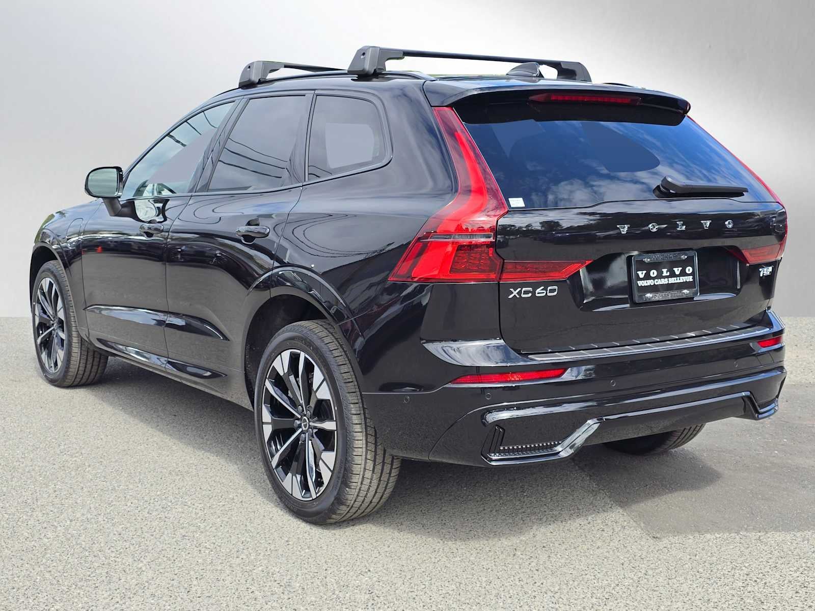 2026 Volvo XC60 Plug-In Hybrid Plus