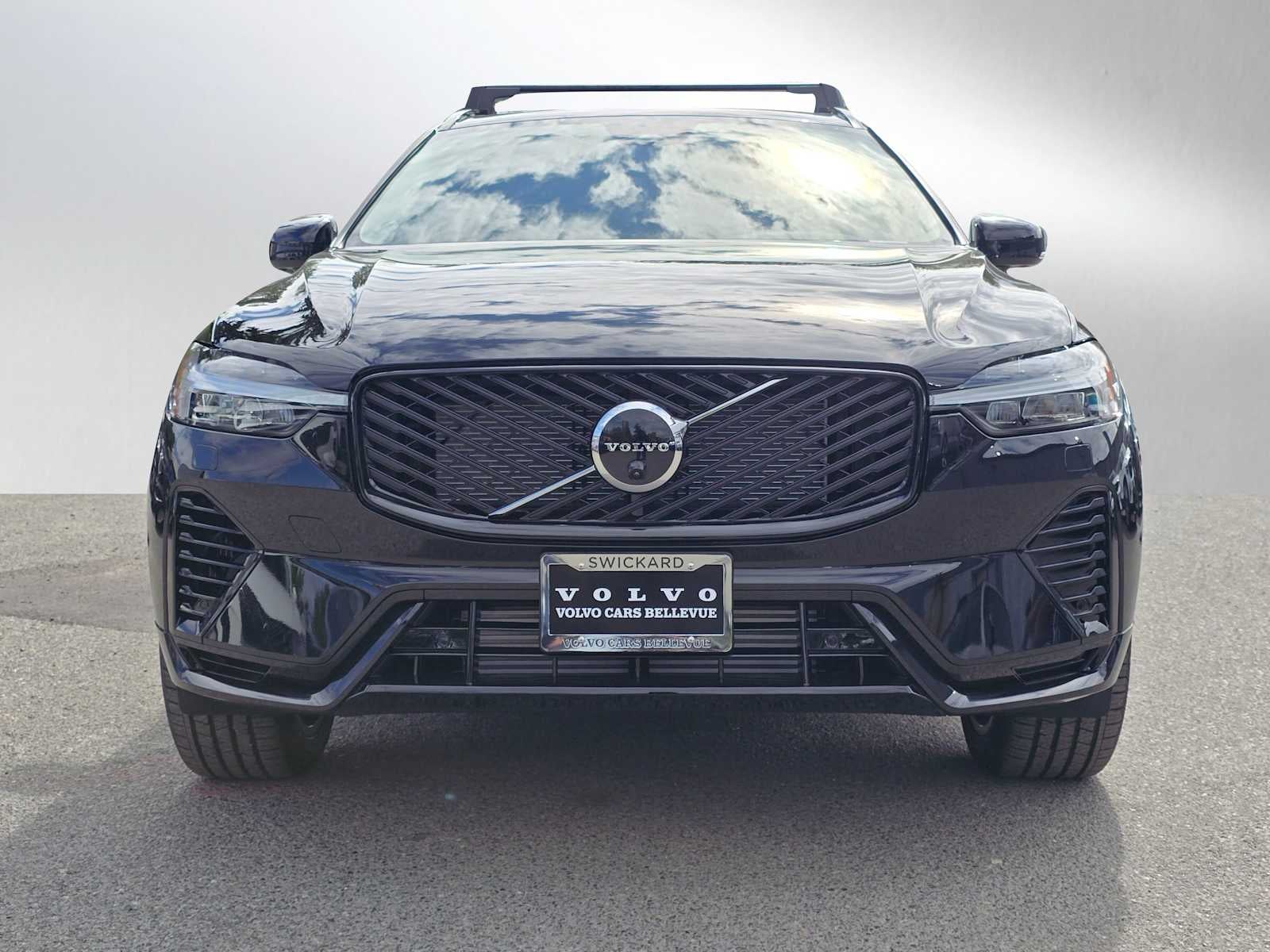 2026 Volvo XC60 Plug-In Hybrid Plus