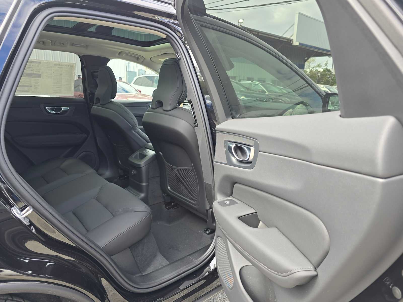 2026 Volvo XC60 Plug-In Hybrid Plus