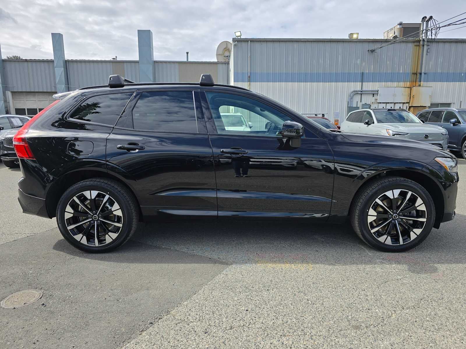 2026 Volvo XC60 Plug-In Hybrid Plus