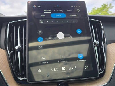 2026 Volvo XC60 Plug-In Hybrid Plus