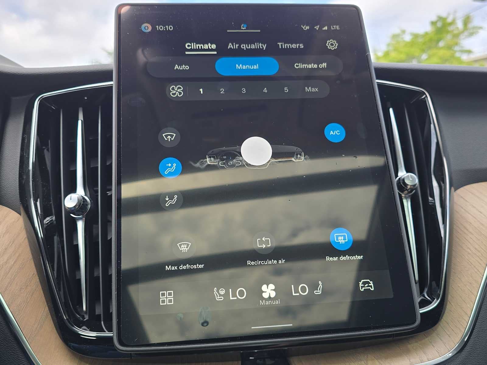 2026 Volvo XC60 Plug-In Hybrid Plus