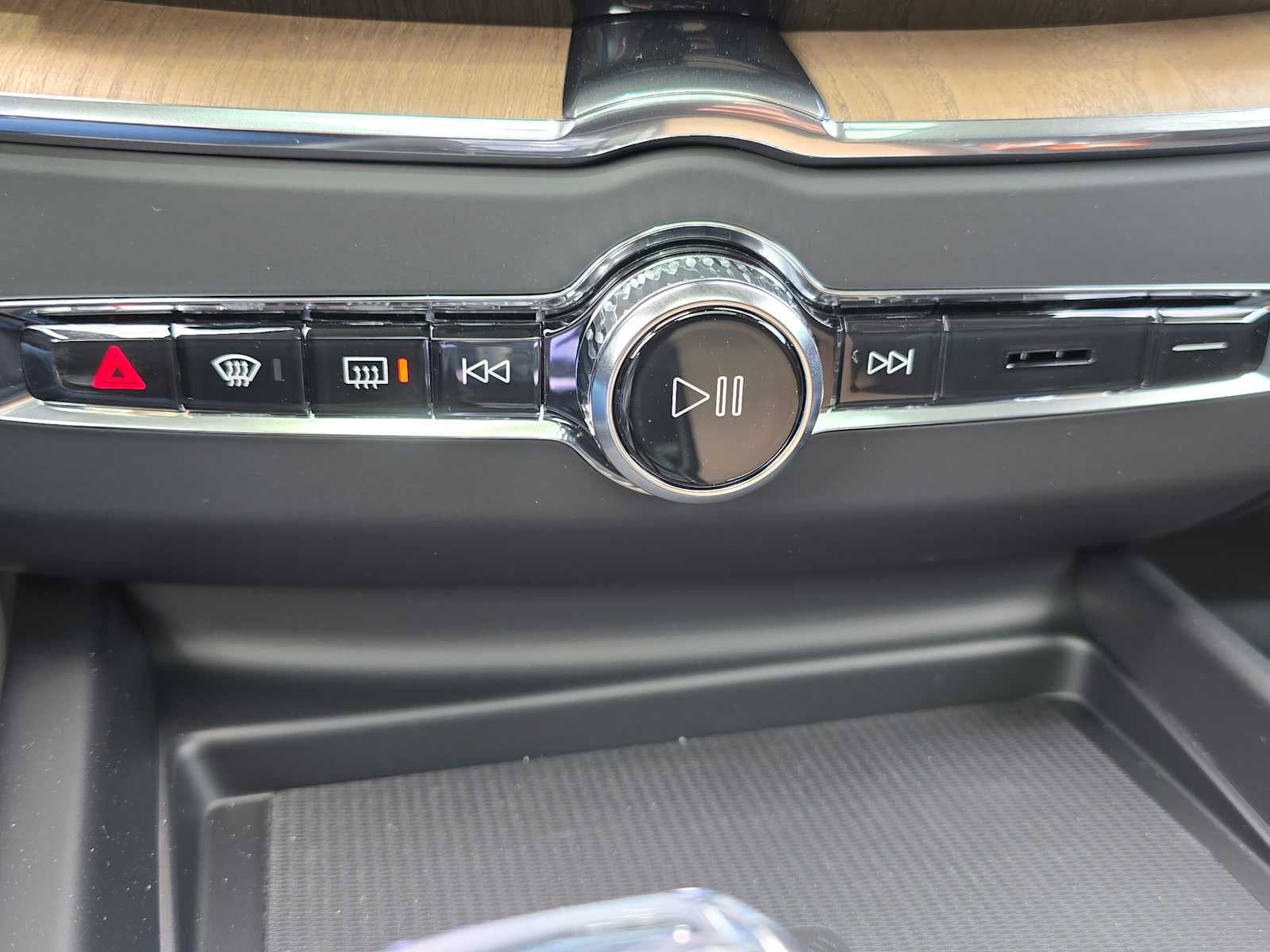 2026 Volvo XC60 Plug-In Hybrid Plus