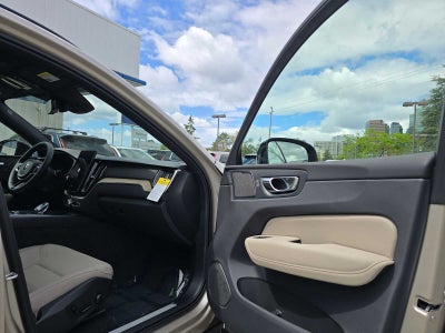 2026 Volvo XC60 Plug-In Hybrid Plus