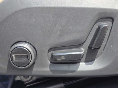 2026 Volvo XC60 Plug-In Hybrid Plus