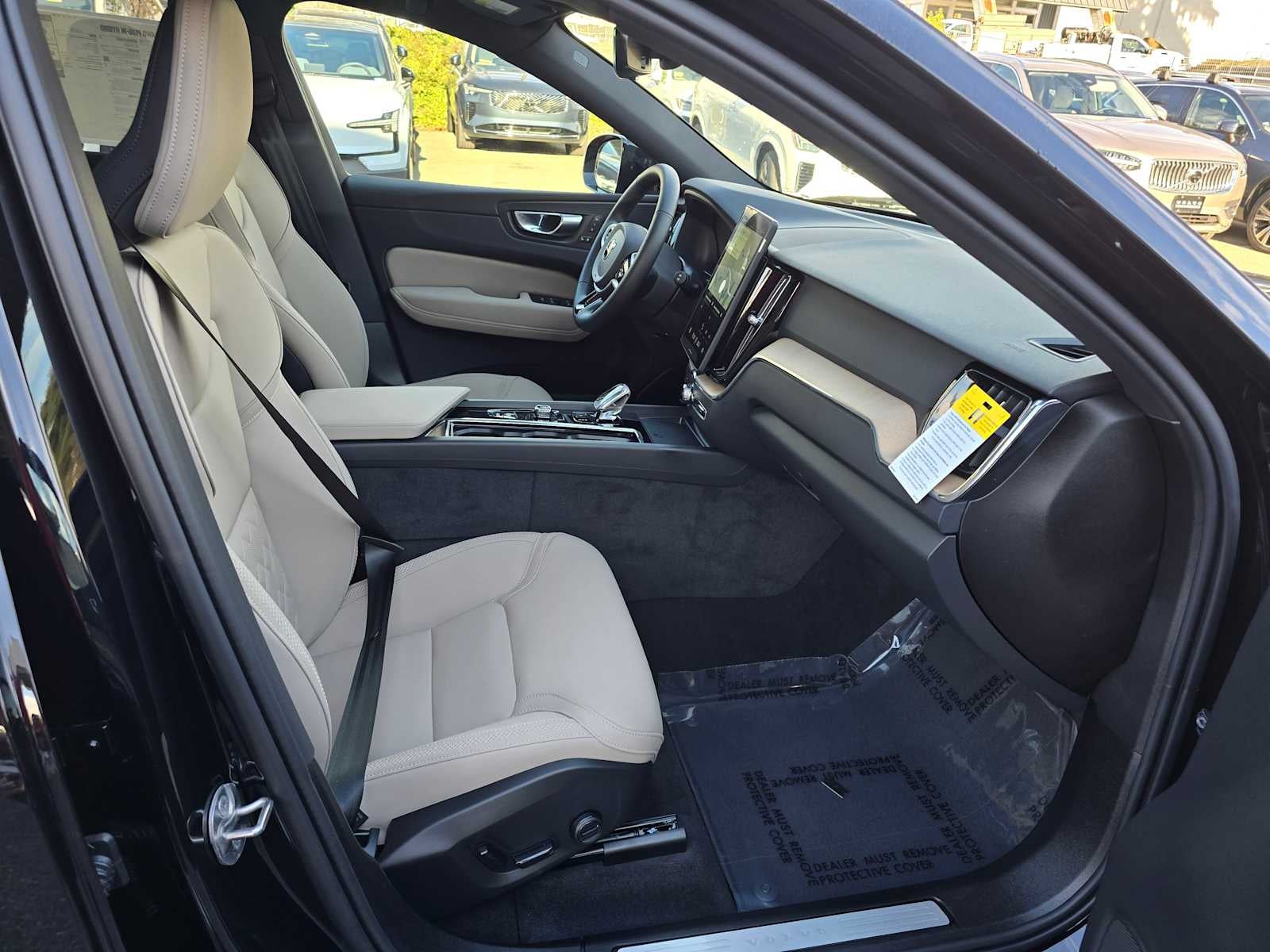 2026 Volvo XC60 Plug-In Hybrid Plus