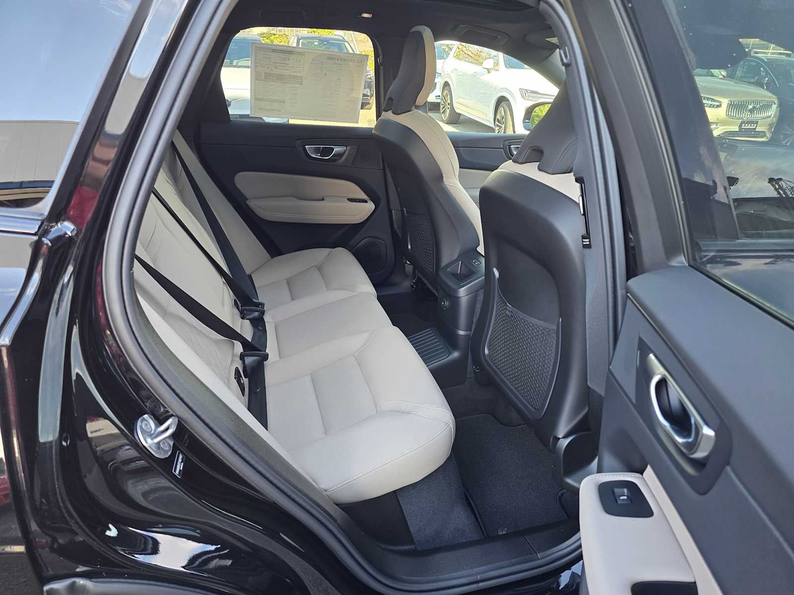 2026 Volvo XC60 Plug-In Hybrid Plus