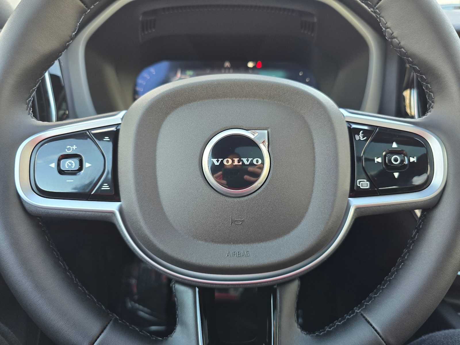 2026 Volvo XC60 Plug-In Hybrid Plus