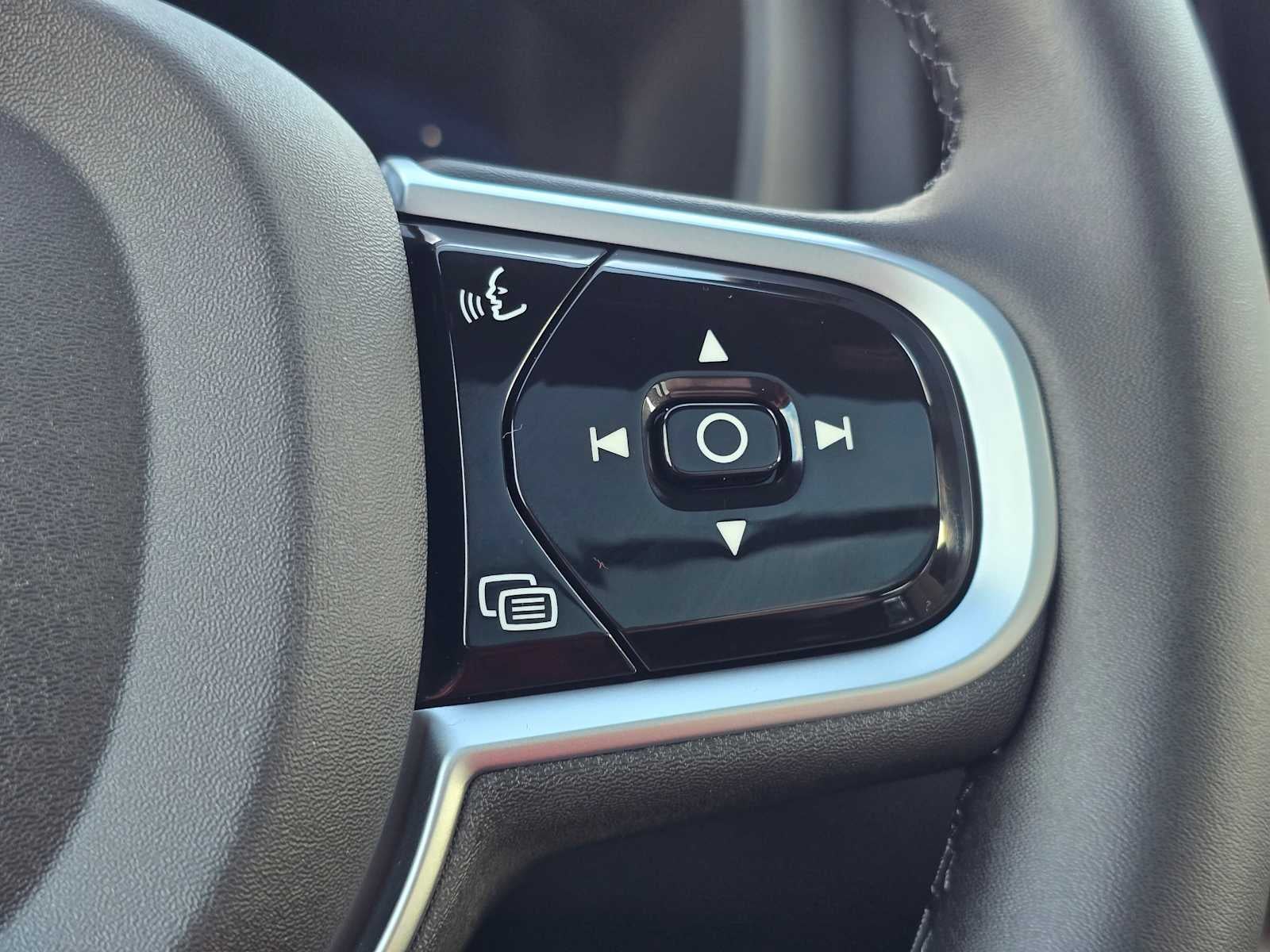 2026 Volvo XC60 Plug-In Hybrid Plus