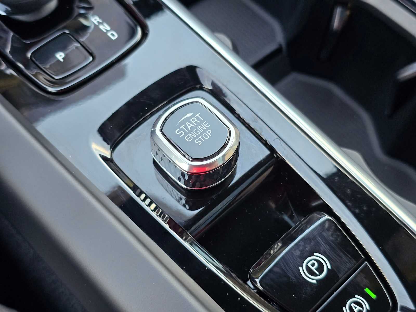 2026 Volvo XC60 Plug-In Hybrid Plus