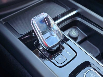 2026 Volvo XC60 Plug-In Hybrid Plus