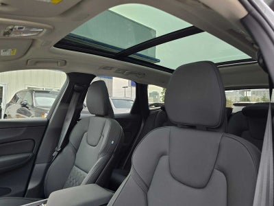 2026 Volvo XC60 Plug-In Hybrid Plus