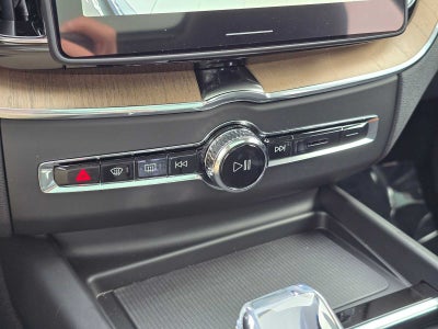 2026 Volvo XC60 Plug-In Hybrid Plus