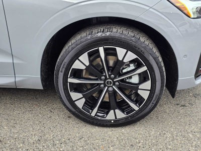 2026 Volvo XC60 Plug-In Hybrid Plus