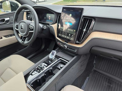 2026 Volvo XC60 Plug-In Hybrid Plus