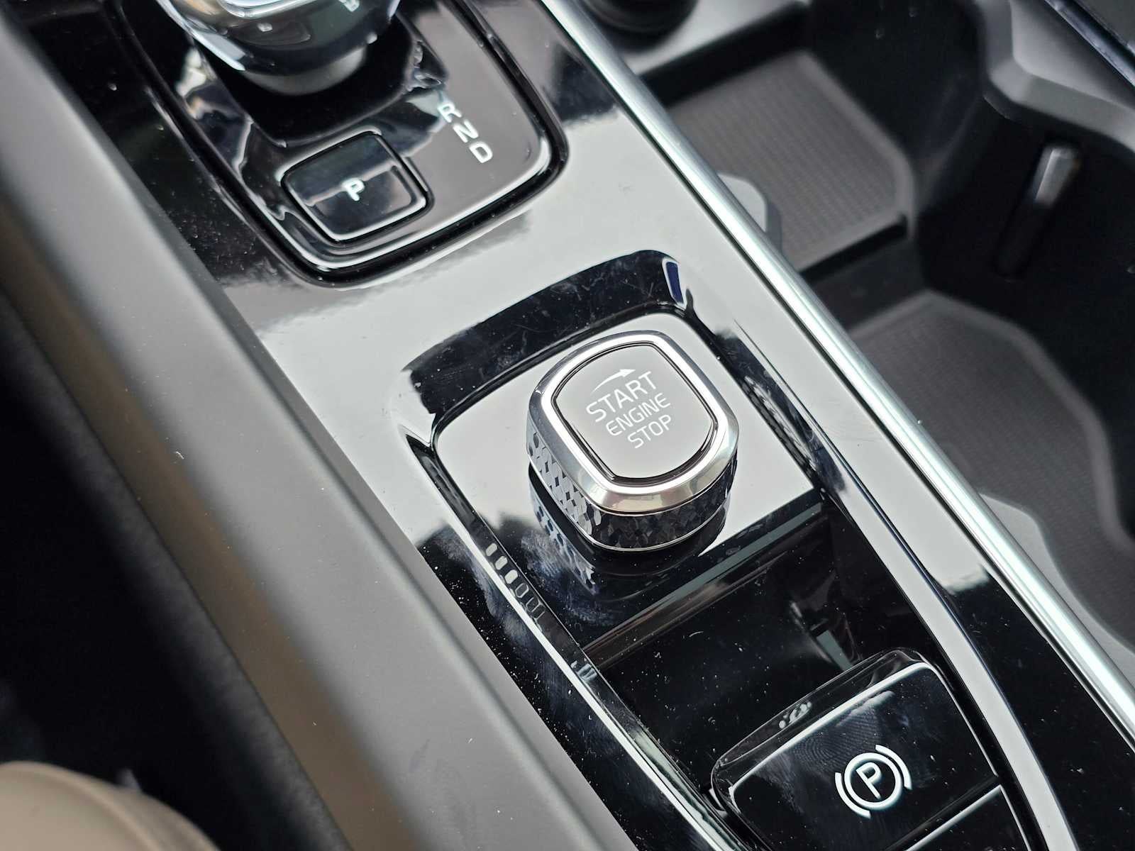 2026 Volvo XC60 Plug-In Hybrid Plus