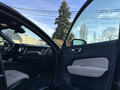 2026 Volvo XC60 Plug-In Hybrid Plus