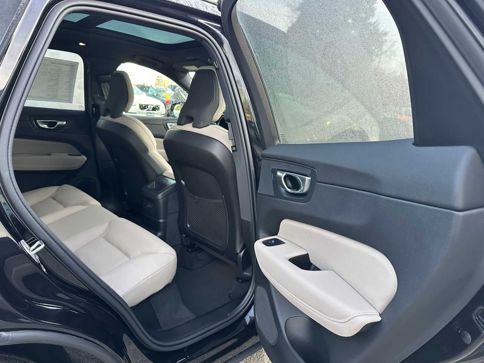 2026 Volvo XC60 Plug-In Hybrid Plus
