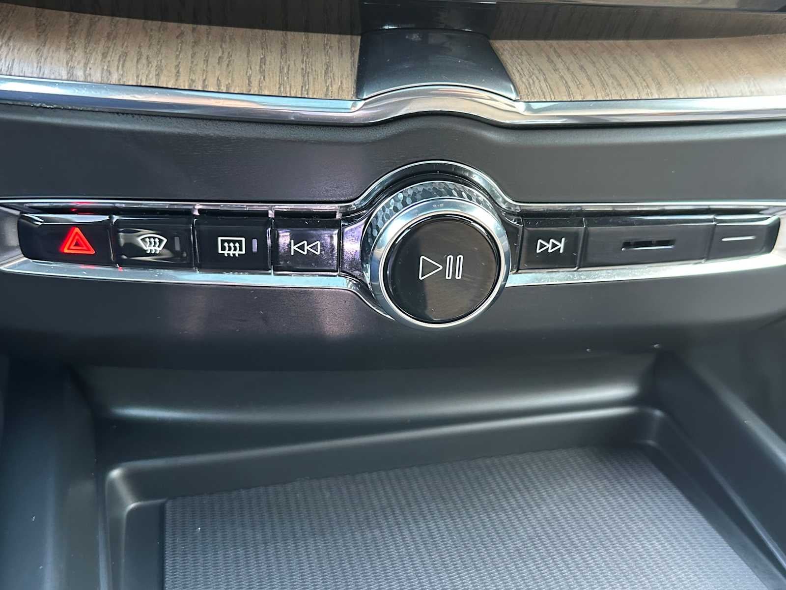 2026 Volvo XC60 Plug-In Hybrid Plus