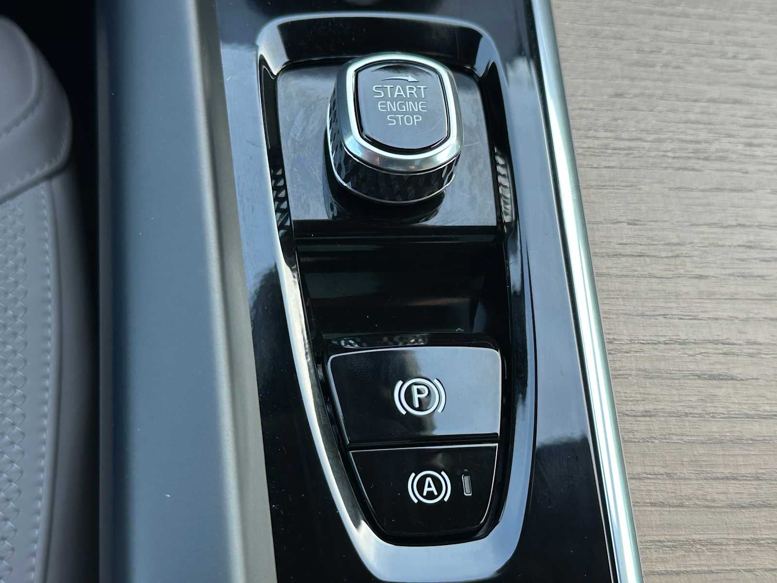 2026 Volvo XC60 Plug-In Hybrid Plus