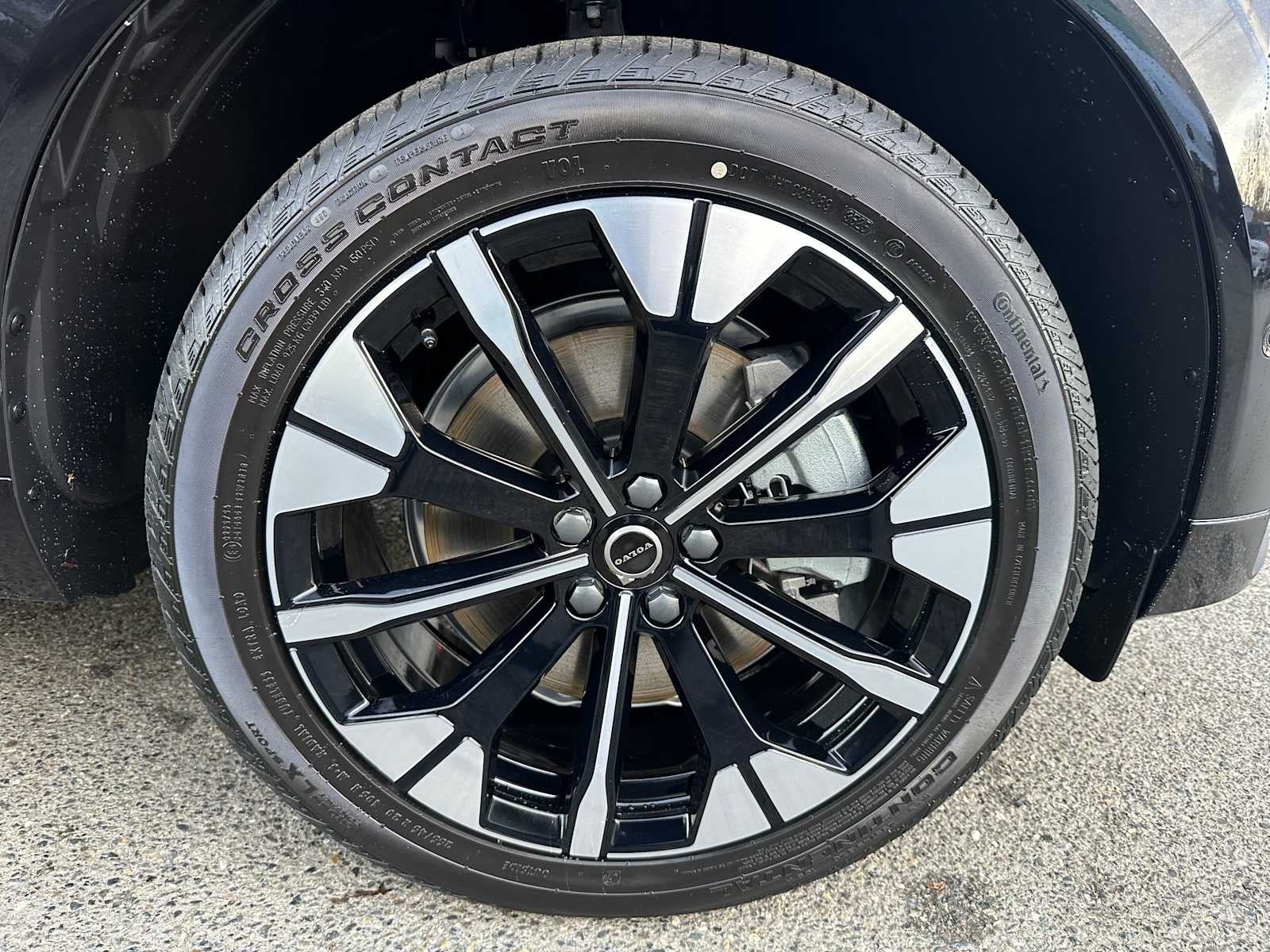 2026 Volvo XC60 Plug-In Hybrid Plus