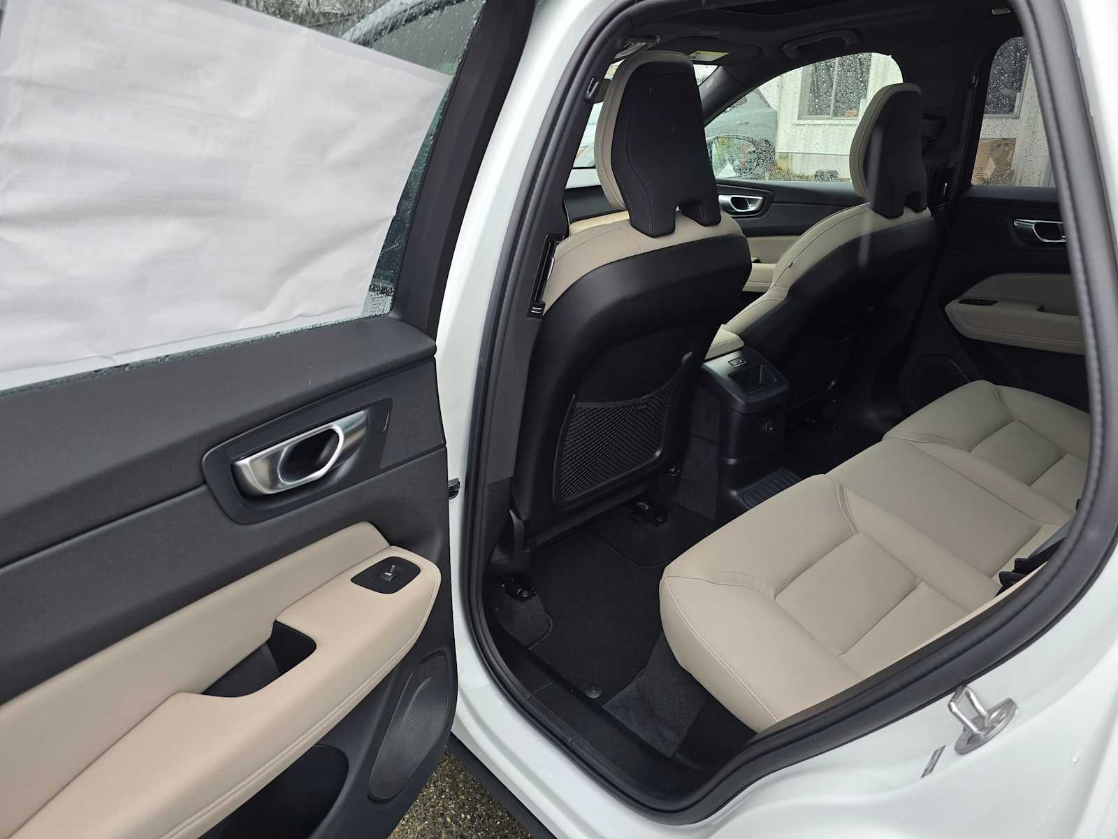 2026 Volvo XC60 Plug-In Hybrid Plus