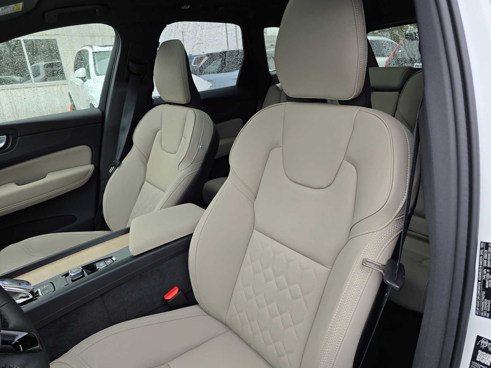 2026 Volvo XC60 Plug-In Hybrid Plus
