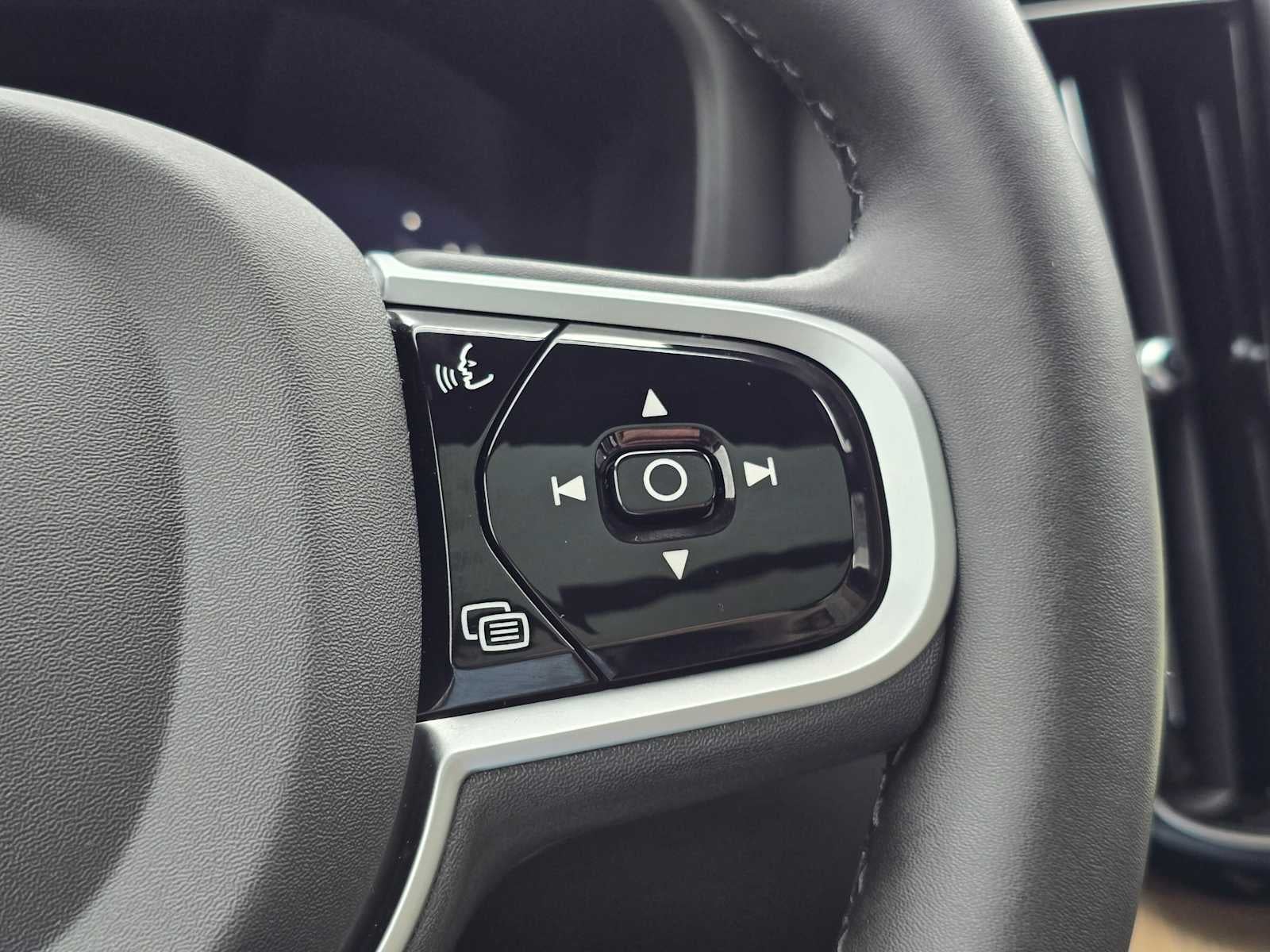 2026 Volvo XC60 Plug-In Hybrid Plus