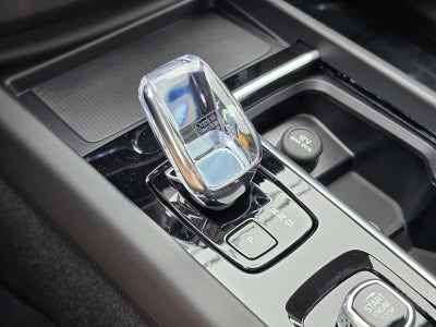 2026 Volvo XC60 Plug-In Hybrid Plus