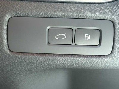 2026 Volvo XC60 Plug-In Hybrid Plus